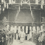 上棟式<br>Ogawa Primary School: "Jōtō-shiki" ceremony to mark raising the ridge beam of the new school building<br>Source: 復興校舎落成記念, 1928